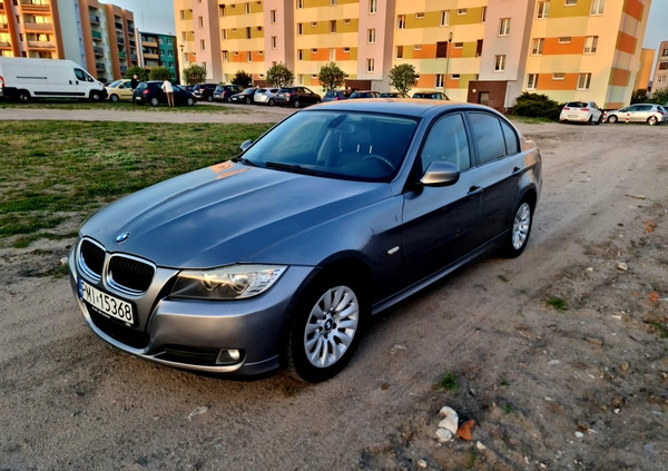 BMW Seria 3 cena 21900 przebieg: 261000, rok produkcji 2009 z Gniewkowo małe 137